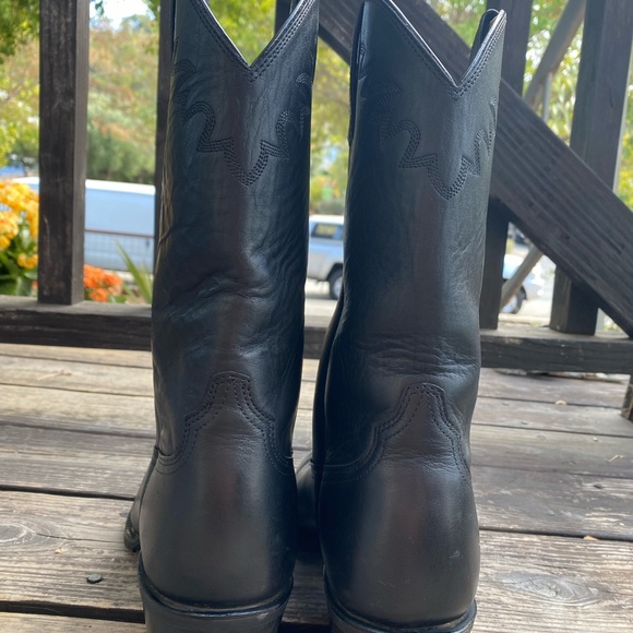 Heritage R Toe Western Boot - Picture 6 of 8